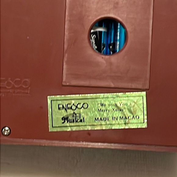 Vintage Enesco Wind Up Musical Christmas Box Ornament/Display - Picture 3 of 3